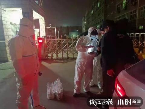 微信小程序里的订单怎么查（微信小程序下单后怎么看我的订单）