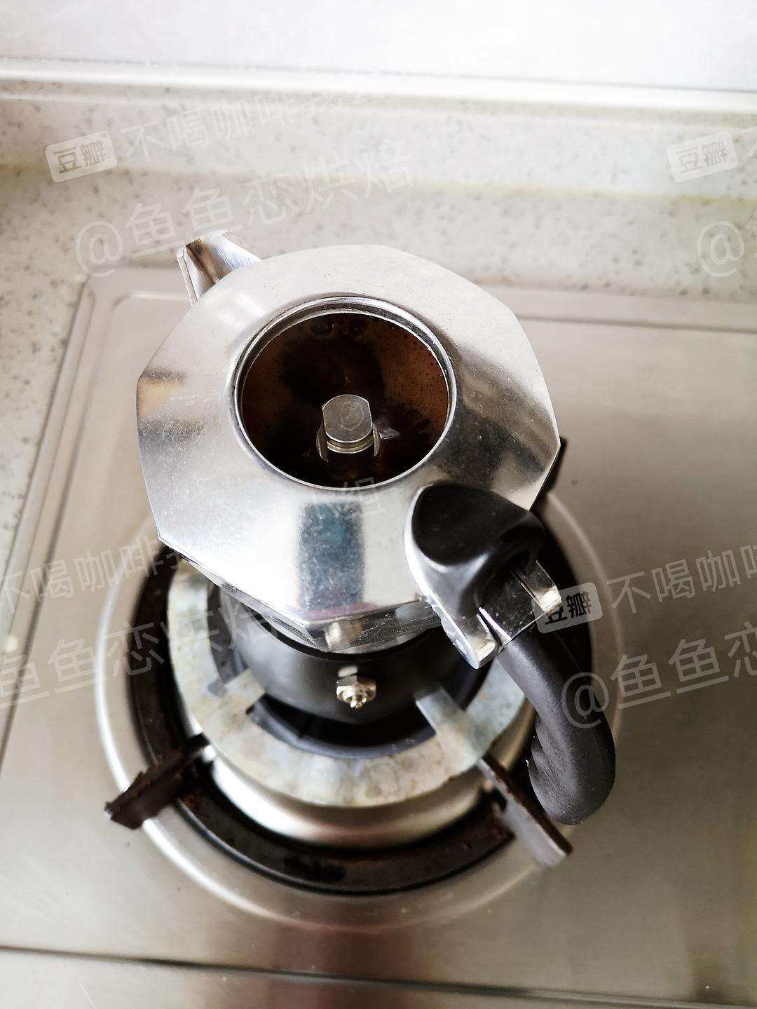 燃气灶噗噗响 燃气灶噗噗响怎么清理