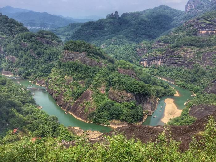 武夷山旅游景点 用英语介绍武夷山旅游景点