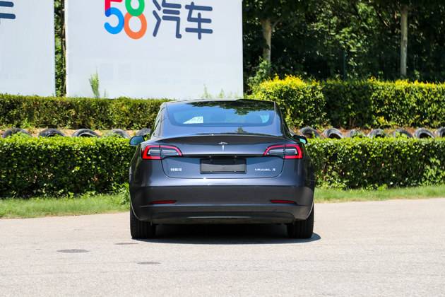 model3照片 model3和modely图片对比