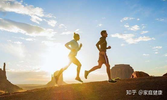 晚上跑步能减肥嘛 晚上跑步能减肥嘛女生