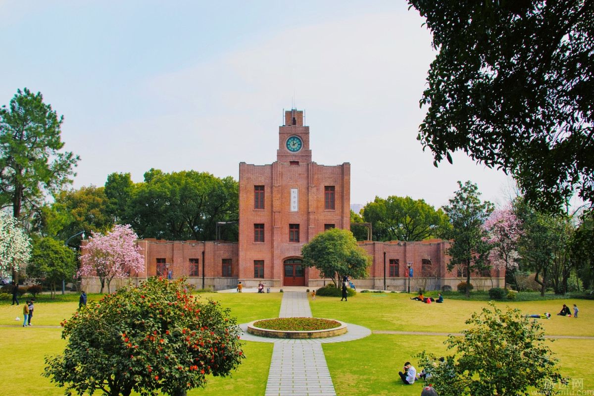 浙江大学西湖校区 浙江大学西湖校区风景描述作文